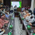 ১১ দলীয় ঐক্যের রাষ্ট্রপতি প্রার্থী কর্নেল অলির মনোনয়নপত্র দাখিল