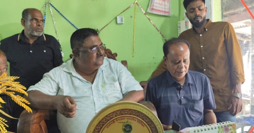 বদলগাছীতে যুবদল নেতার ওপর হামলার প্রতিবাদে সংবাদ সম্মেলন