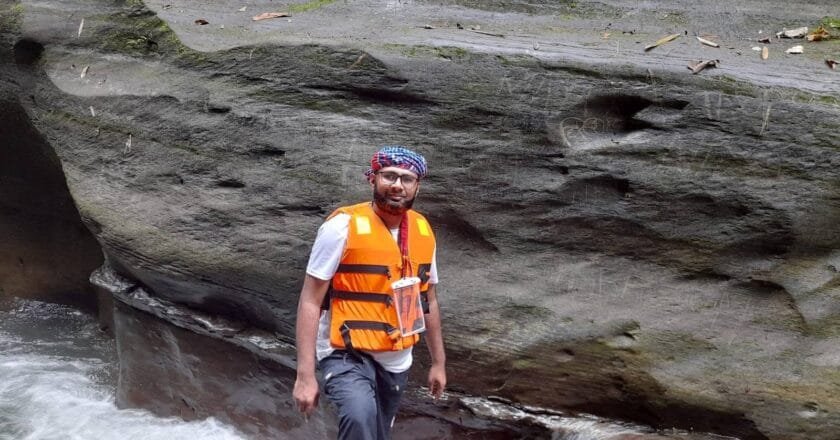খুমের রাজ্য দেবতাখুমে একদিন