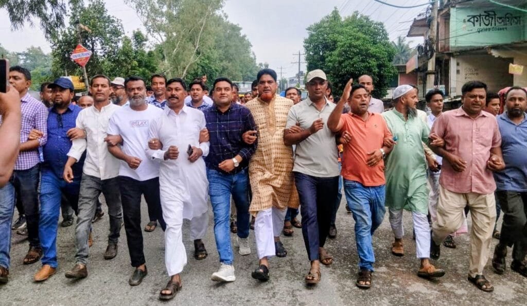 বেলকুচিতে ‘জুলাই গণঅভ্যুত্থান দিবস’ উপলক্ষে বিএনপি ও অঙ্গ সংগঠনের বিজয় র‍্যালি