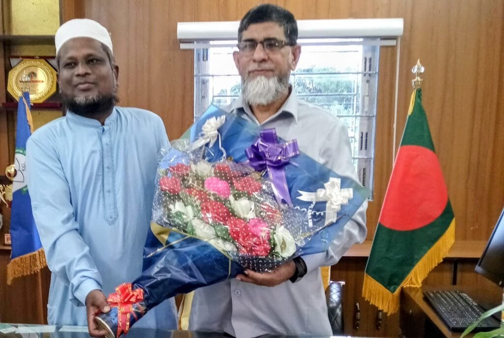 সুবিপ্রবির নবনিযুক্ত ভিসিকে লিডিং ইউনিভার্সিটির বিভাগীয় প্রধানের শুভেচ্ছা