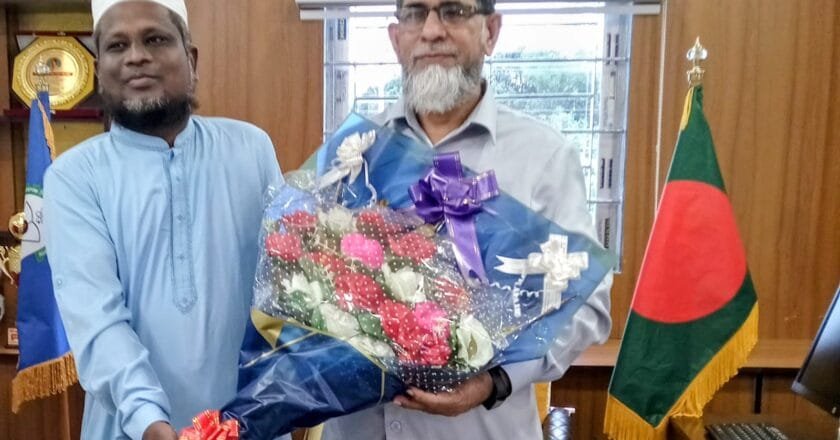 সুবিপ্রবির নবনিযুক্ত ভিসিকে লিডিং ইউনিভার্সিটির বিভাগীয় প্রধানের শুভেচ্ছা