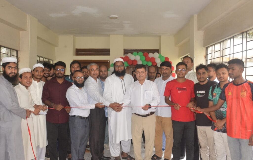 বেরোবি’র শহীদ মুখতার ইলাহী হলে আধুনিক রিডিং রুম উদ্বোধন
