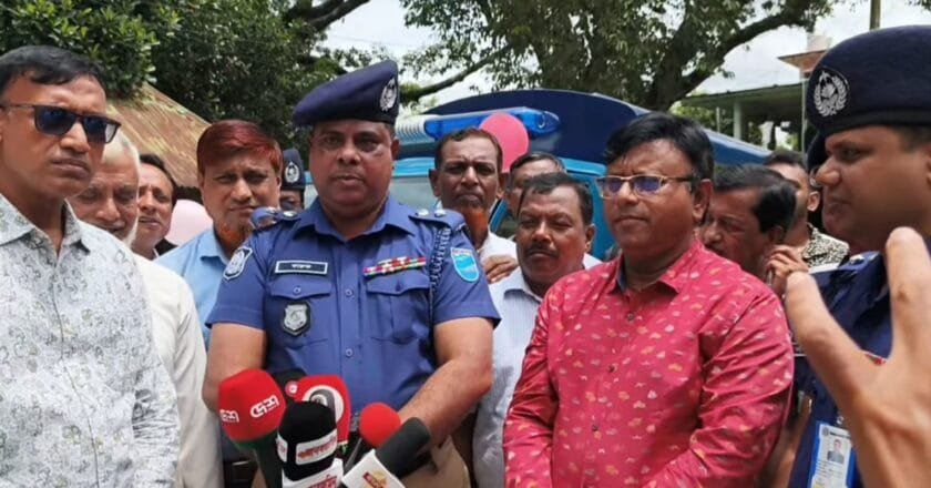 পুলিশকে দায়িত্ব পালনে প্রয়োজনীয় সক্ষমতা দিতে হবে: এমপি বকুল