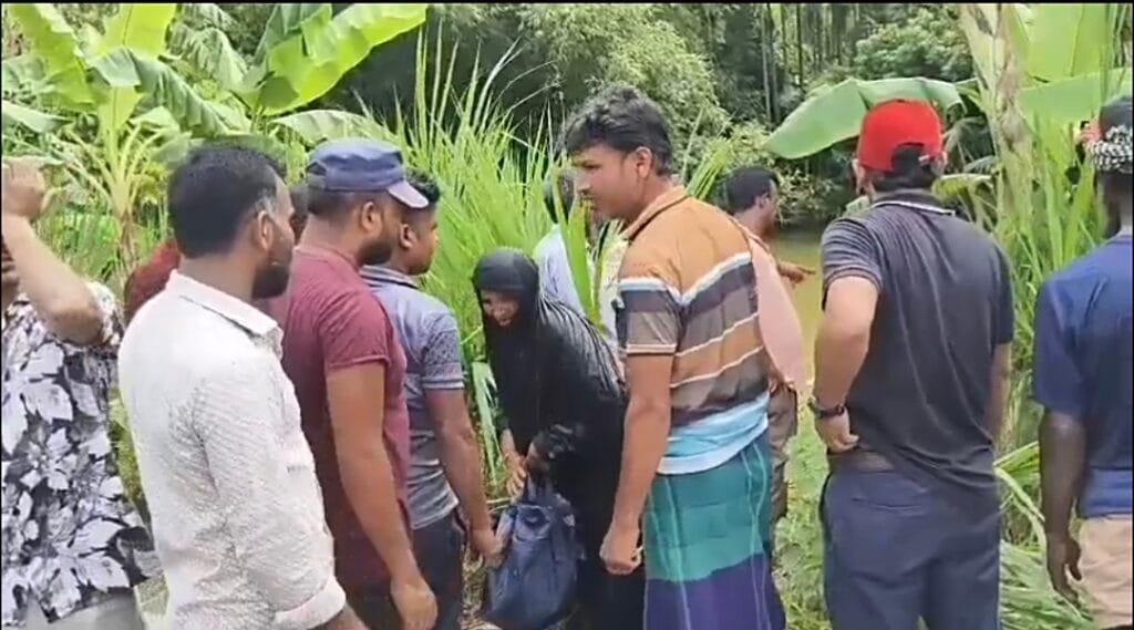 নাগেশ্বরীতে ৭ যাত্রী নিয়ে অটোরিকশা পুকুরে, গুরুতর আহত ৩