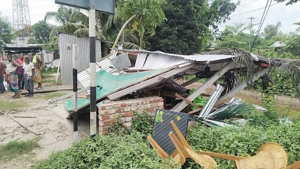 মানিকগঞ্জে স্কেলের অস্থায়ী অফিস ও সিসি ক্যামেরা ভাঙচুরের অভিযোগ