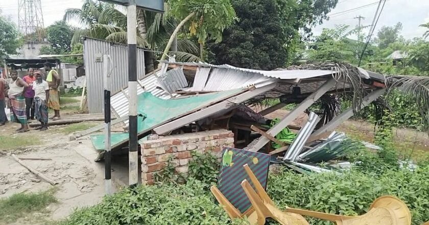 মানিকগঞ্জে স্কেলের অস্থায়ী অফিস ও সিসি ক্যামেরা ভাঙচুরের অভিযোগ