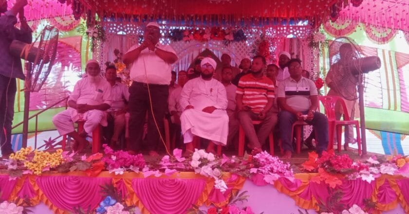 বদলগাছীতে পবিত্র ঈদে মিলাদুন্নবী উপলক্ষে র‍্যালি ও দোয়া মাহফিল