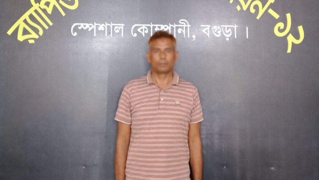 বগুড়ায় বাসচাপায় ৭ দিনমজুর নিহতের ঘটনায় প্রধান আসামি বাস চালক গ্রেপ্তার