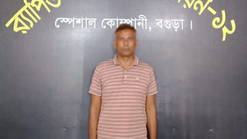 বগুড়ায় বাসচাপায় ৭ দিনমজুর নিহতের ঘটনায় প্রধান আসামি বাস চালক গ্রেপ্তার