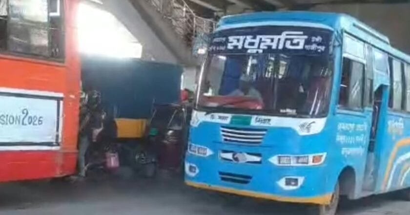 রুট পারমিট ছাড়াই গাজীপুরে মধুমতি পরিবহন, বৈধ বাস মালিকদের ক্ষোভ