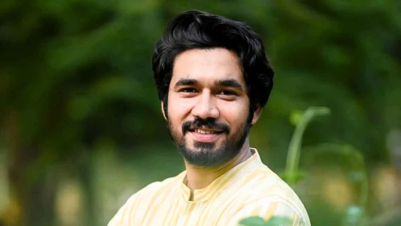 থাইল্যান্ডে স্কুটার দুর্ঘটনায় আহত অভিনেতা খায়রুল বাসার