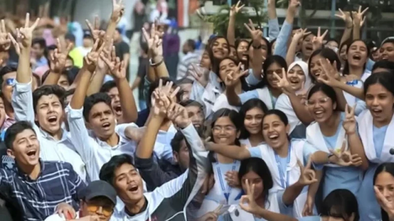 এসএসসি ও সমমানের ফল প্রকাশ, পাসের হার ৬২.২৫ শতাংশ