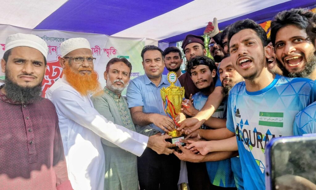 ইবিতে ‘মাওলানা মনিরুজ্জামান ইসলামাবাদী স্মৃতি ফুটবল টুর্নামেন্ট’ অনুষ্ঠিত