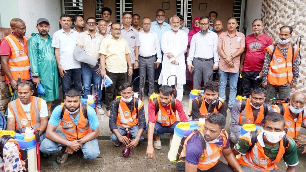 খুলনায় ডেঙ্গু নিয়ন্ত্রণে ৩১টি ওয়ার্ডে মশার লার্ভা নিধন অভিযান শুরু