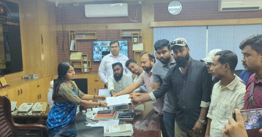 ঢাকা-আরিচা মহাসড়কে সেলফী পরিবহনের রুট পারমিট বাতিলের দাবি