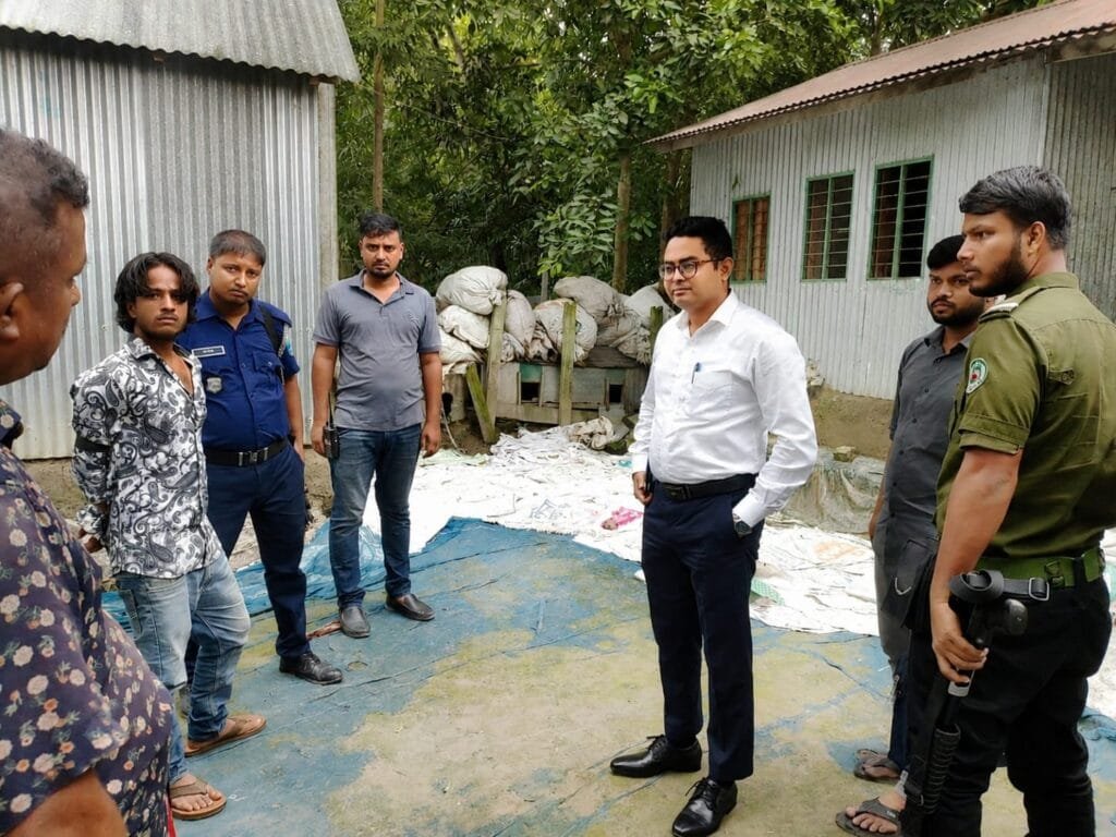 সাটুরিয়ায় মাকে মারধরের অভিযোগে নেশাগ্রস্ত যুবকের ৬ মাসের কারাদণ্ড