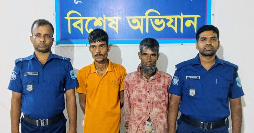 ভূরুঙ্গামারীতে ইয়াবা ও গাঁজাসহ দুই মাদক কারবারি গ্রেপ্তার