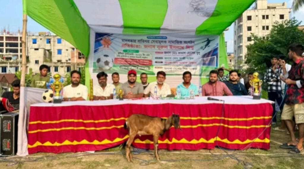 টঙ্গীর গোপালপুরে ফুটবল টুর্নামেন্টের জমকালো ফাইনাল অনুষ্ঠিত