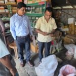 রায়পুরায় ভ্রাম্যমাণ আদালতে সার ডিলার ও দোকানিকে জরিমানা, সার জব্দ