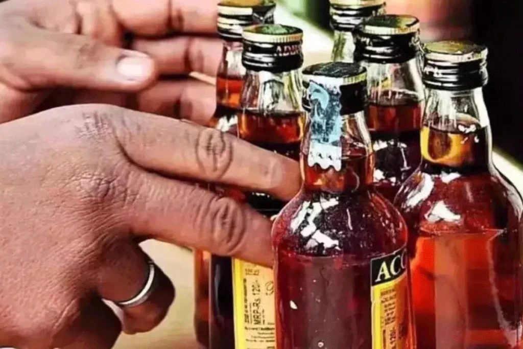 ভারতে বিষাক্ত মদ পানে ১৯ জনের মৃত্যু