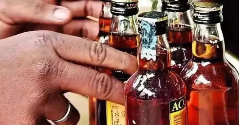 ভারতে বিষাক্ত মদ পানে ১৯ জনের মৃত্যু