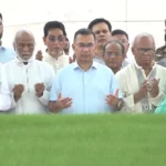 বিএনপির ৪৮তম প্রতিষ্ঠাবার্ষিকীতে জিয়াউর রহমান ও খালেদা জিয়ার কবরে প্রধানমন্ত্রীর শ্রদ্ধা