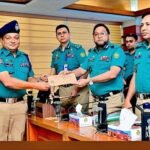 শ্রেষ্ঠ ওসি পুরস্কার পেয়ে হ্যাটট্রিক হাফিজুরের, ইবি অ্যালামনাইয়ের অভিনন্দন