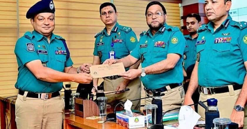 শ্রেষ্ঠ ওসি পুরস্কার পেয়ে হ্যাটট্রিক হাফিজুরের, ইবি অ্যালামনাইয়ের অভিনন্দন