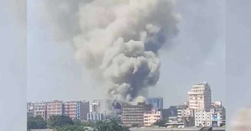 টঙ্গীতে ওষুধ কারখানায় ভয়াবহ আগুন, নিয়ন্ত্রণে ফায়ার সার্ভিসের ১১ ইউনিট